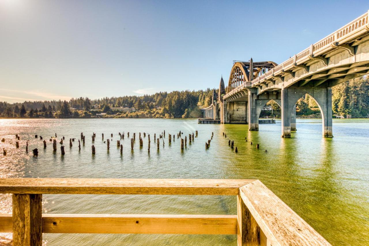 The Riverfront Florence Exterior foto
